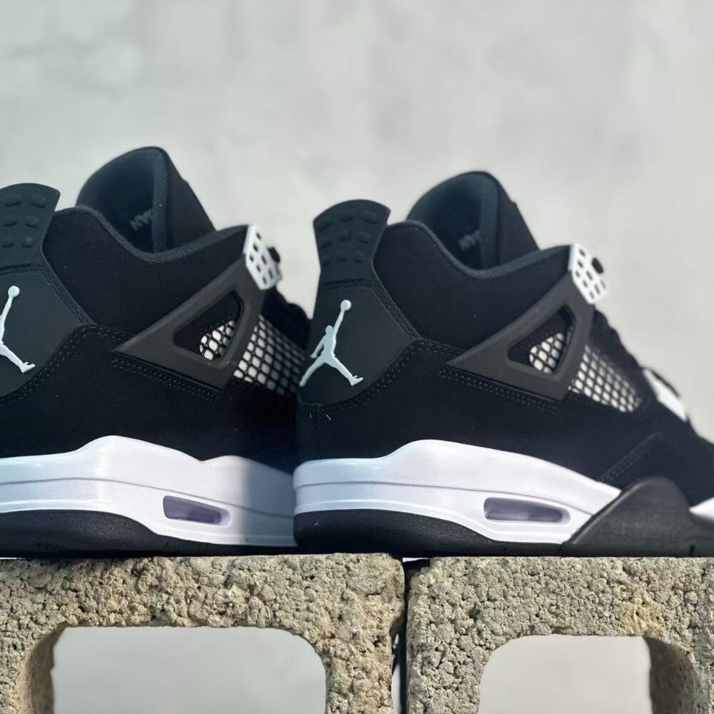 Nike Air Jordan 4 Retro GS White Thunder - Picture 5 of 8